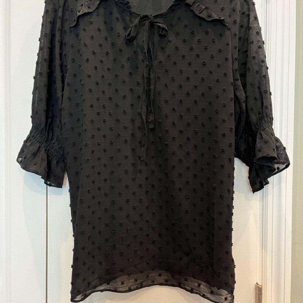 CeCe Black Textured Blouse | Size Medium